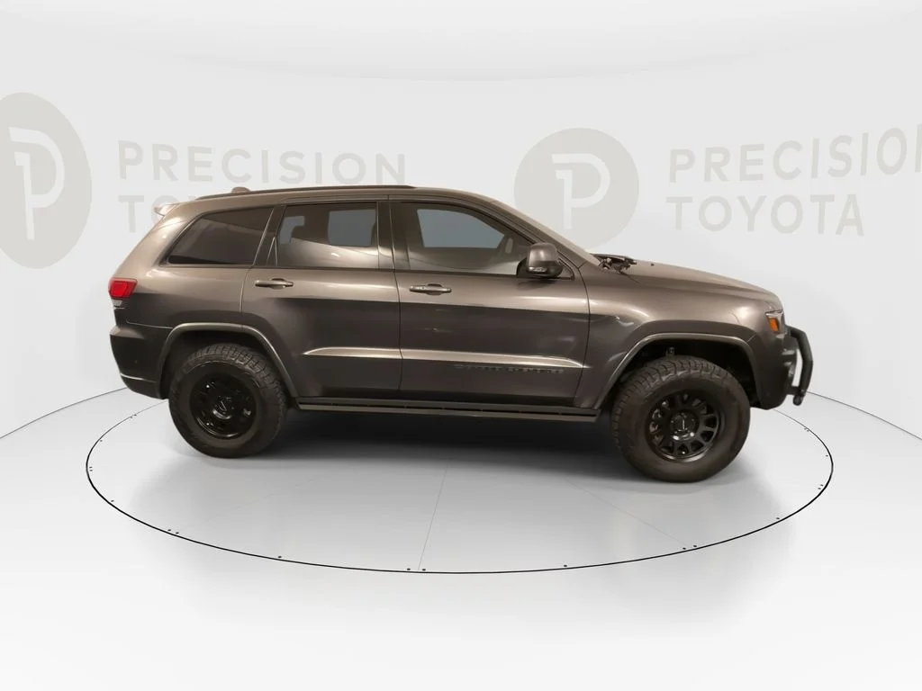 Used 2021 Granite Crystal Metallic Clearcoat Jeep Limited image 12