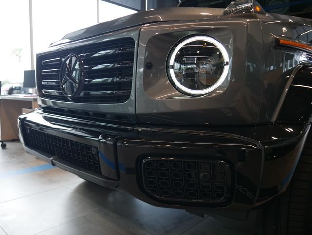 New 2027 Selenite Grey Mercedes-Benz G 580 image 8