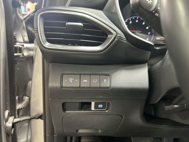 Used 2023 Shimmering Silver Hyundai SEL image 18
