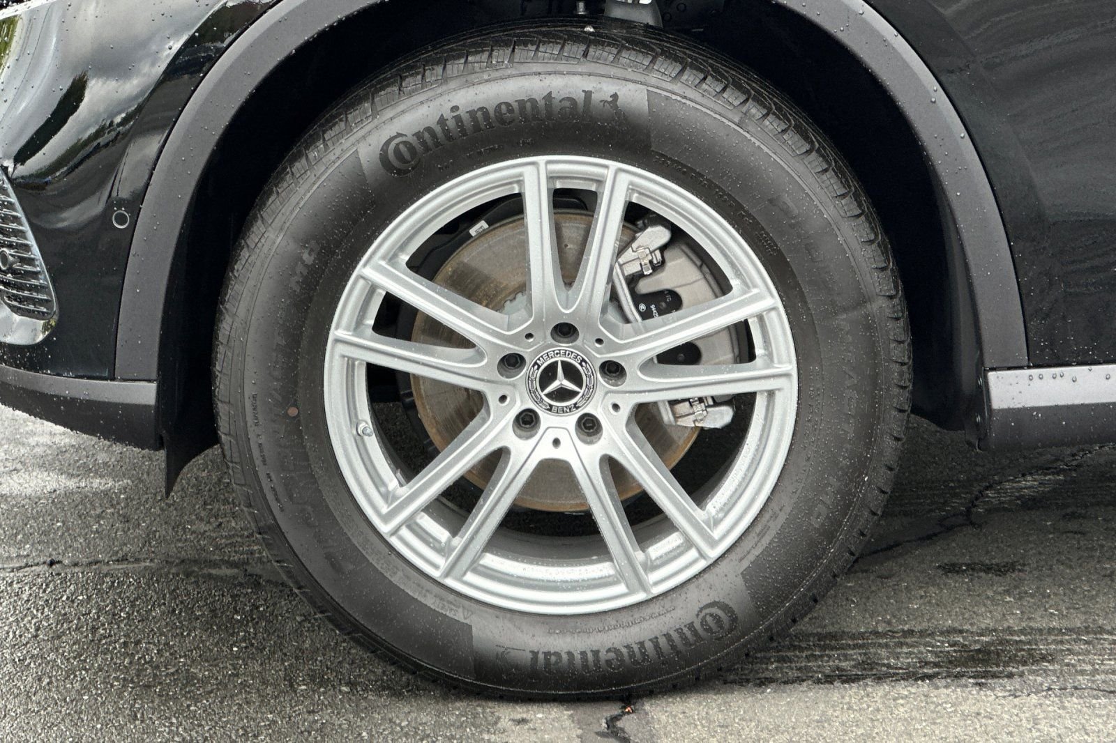 Certified Used 2026 Black Mercedes-Benz GLC 300 image 27