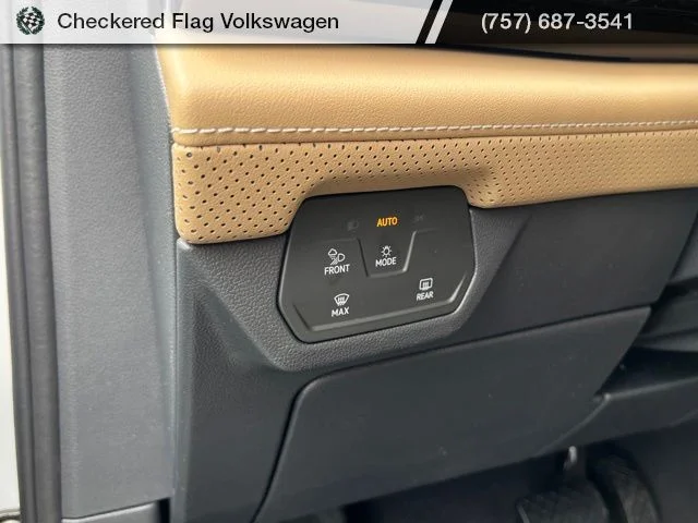 New 2026 White Volkswagen 2.0T SE w/Technology image 20