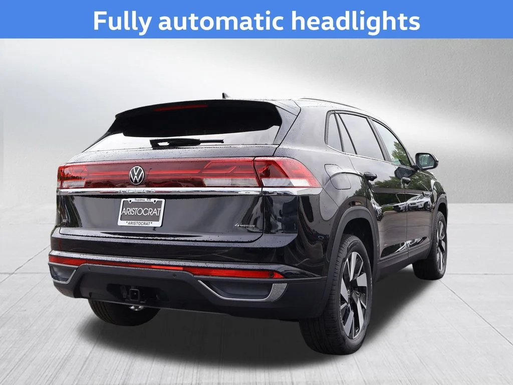 New 2026 Black Volkswagen 2.0T SE w/Technology image 8