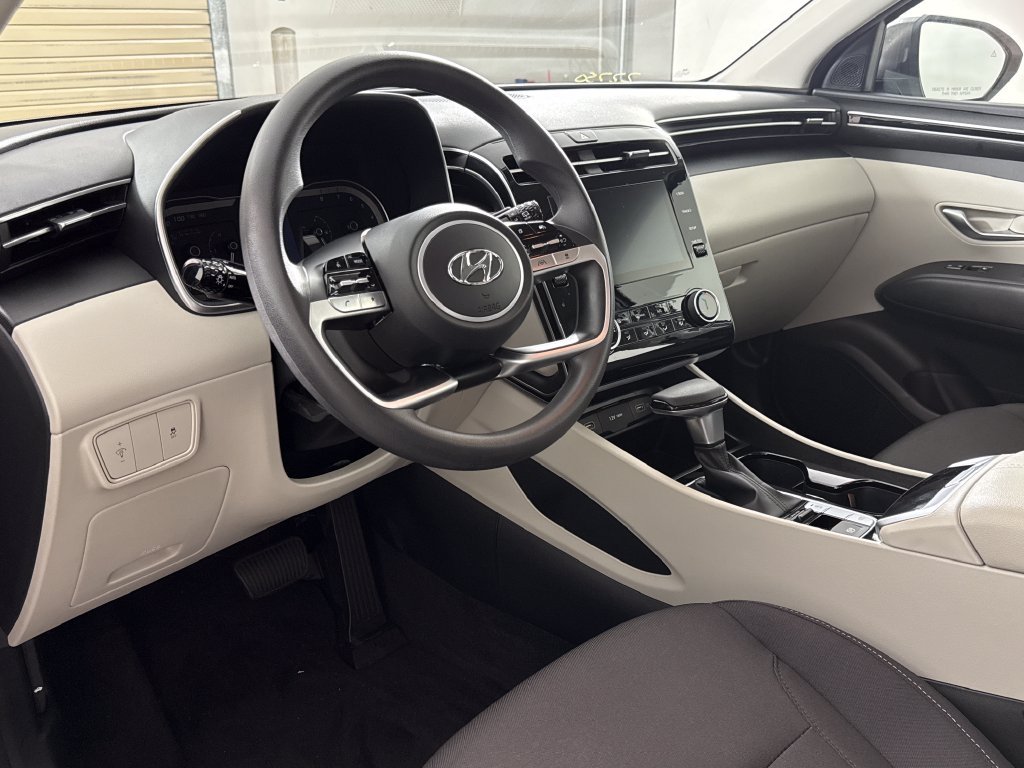 2024 Hyundai Tucson SE - Photo 16