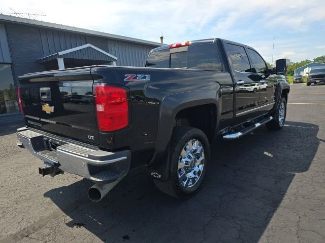 2017 Chevrolet Silverado 2500HD LTZ - Photo 7