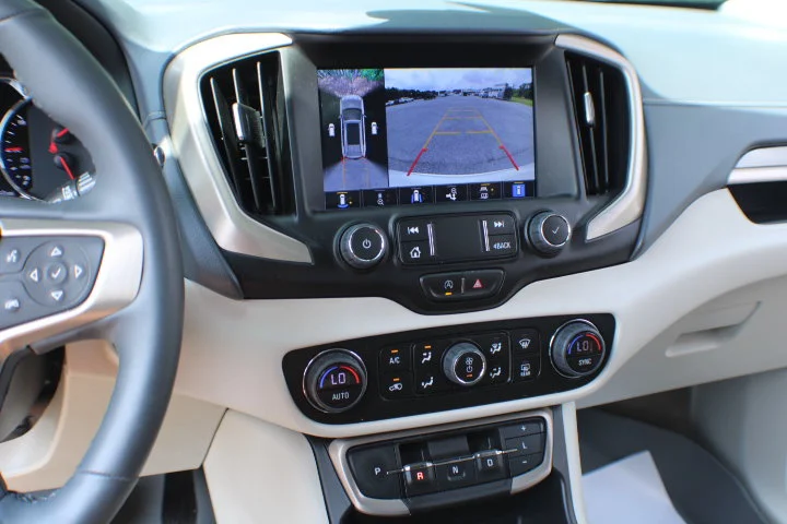 Certified Used 2024 White Frost Tricoat GMC Denali image 12