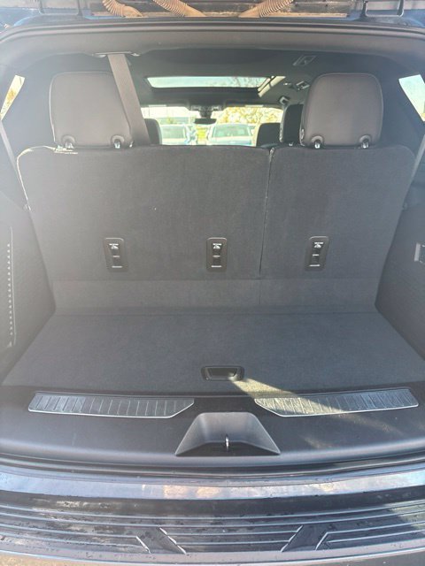 Used 2021 Gray Chevrolet Premier image 33