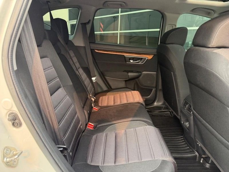 Used 2018 White Diamond Pearl Honda EX image 12