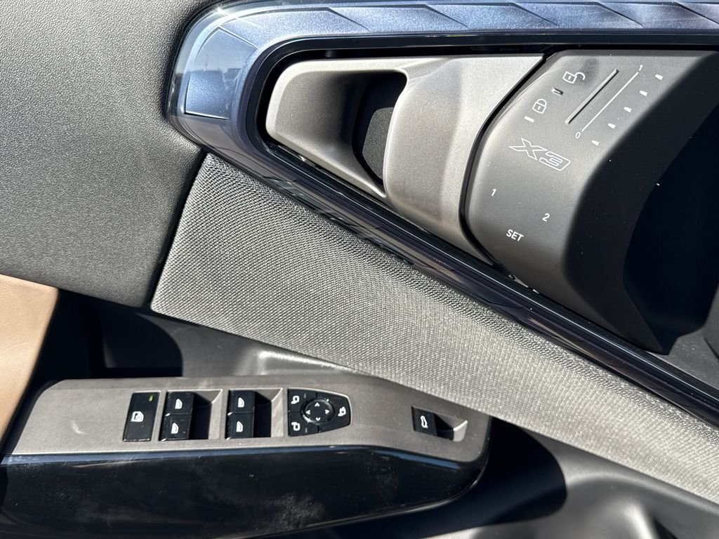 New 2026 Dark Graphite Metallic BMW 30 xDrive image 24