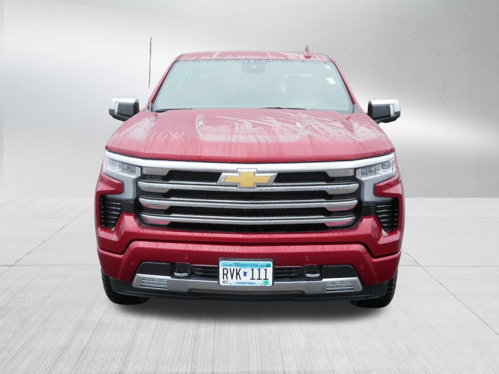 Used 2025 Chevrolet Silverado 1500 High Country with VIN 1GCUKJEL3SZ161171 for sale in Cambridge, Minnesota