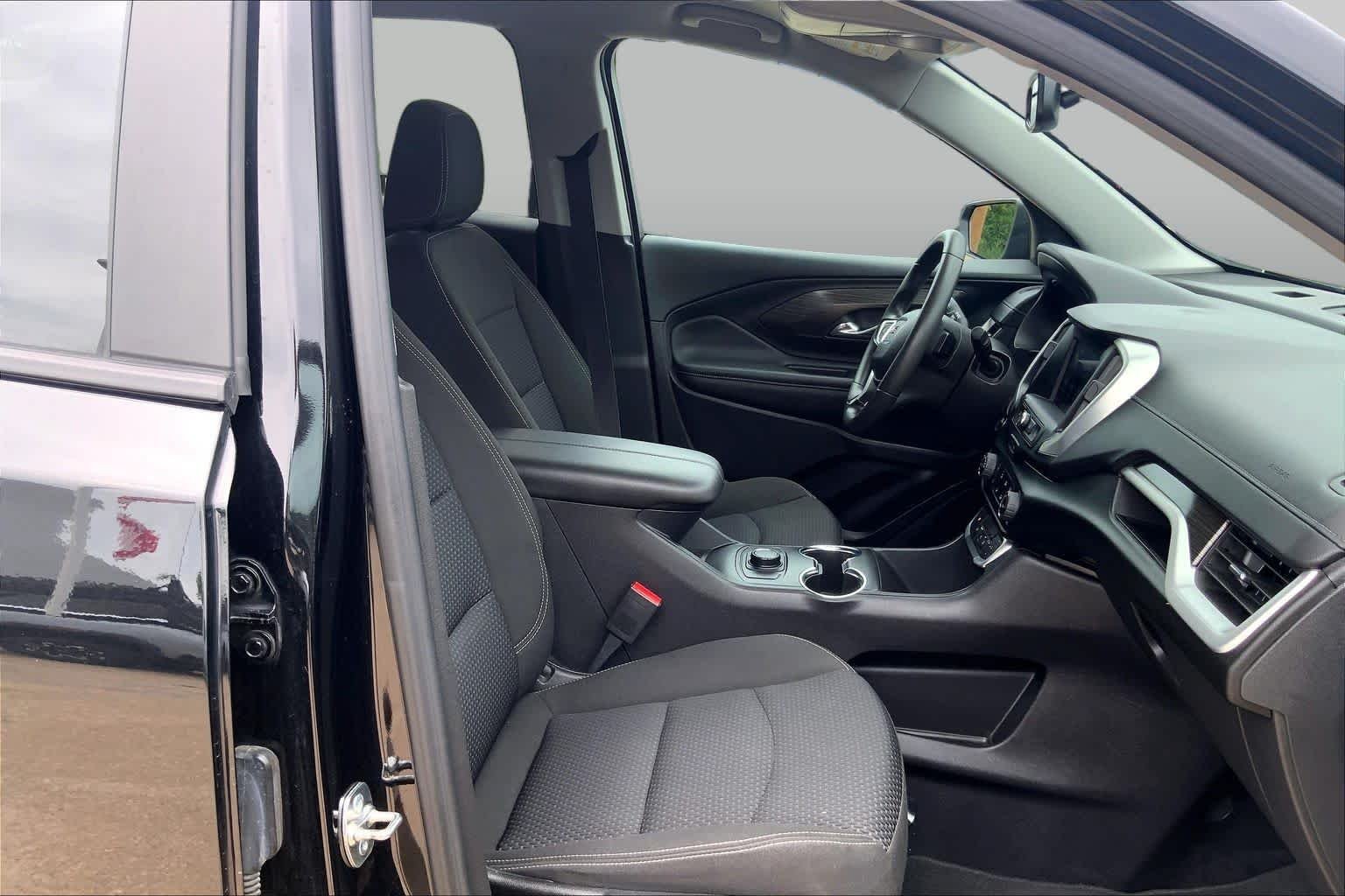 2024 GMC Terrain SLE - Photo 9