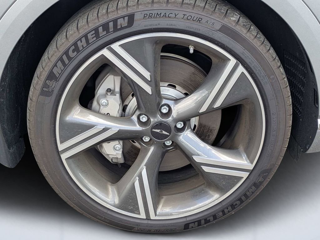 Used 2025 Silver Genesis 3.5T Prestige image 11