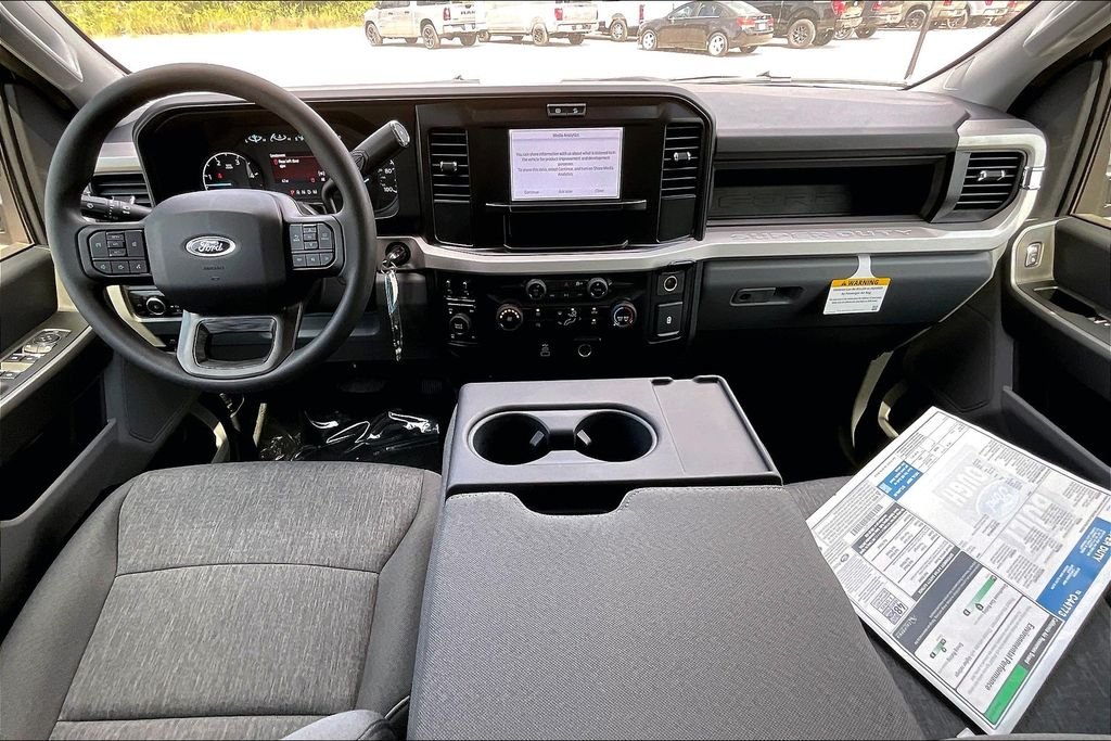 New 2026 Ford Super Duty F-250 XL 4D Crew Cab