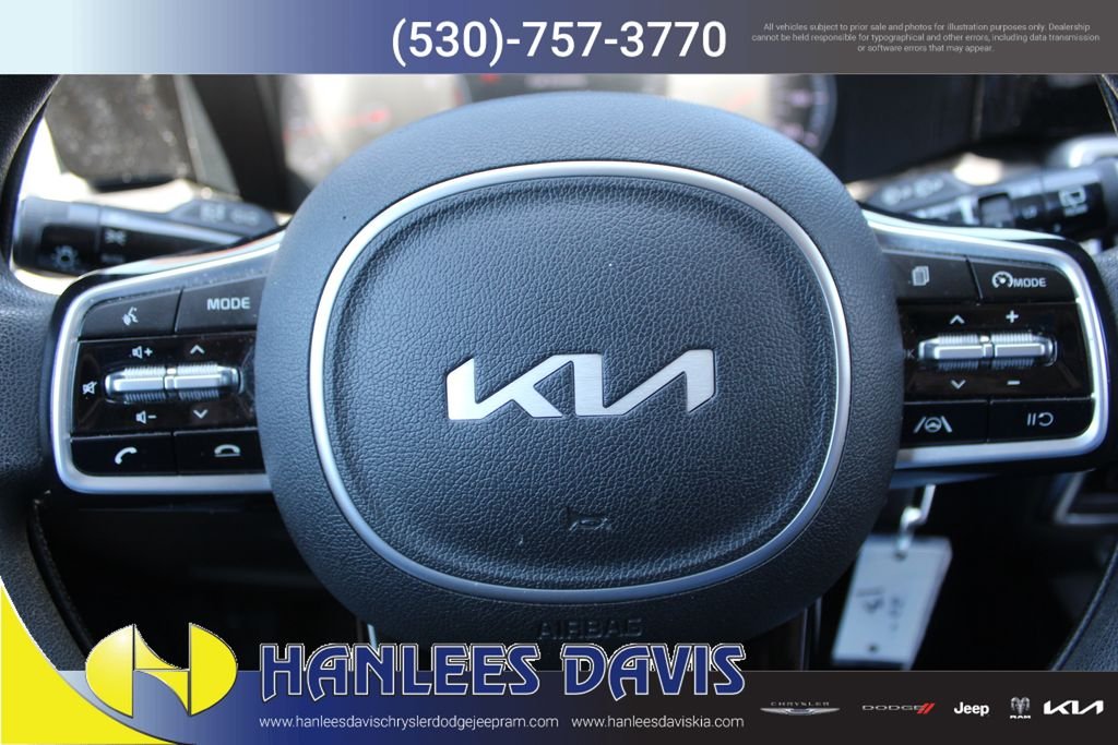 Used 2022 Silver Kia LX image 22
