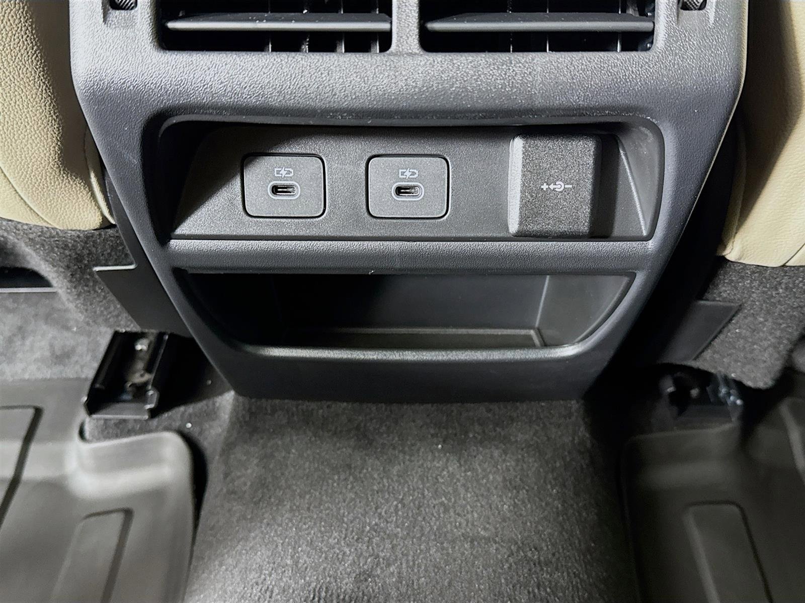 Used 2025 Blue Land Rover S image 28