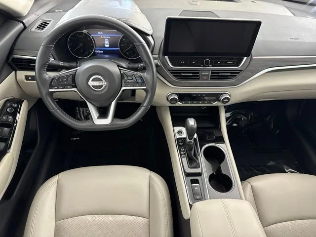 Used 2023 Red Nissan 2.5 SL image 22