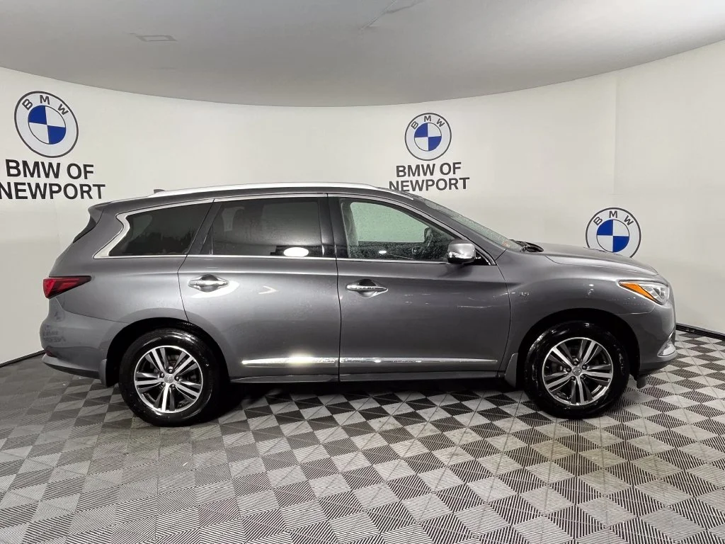 Used 2019 Graphite Shadow INFINITI LUXE image 6
