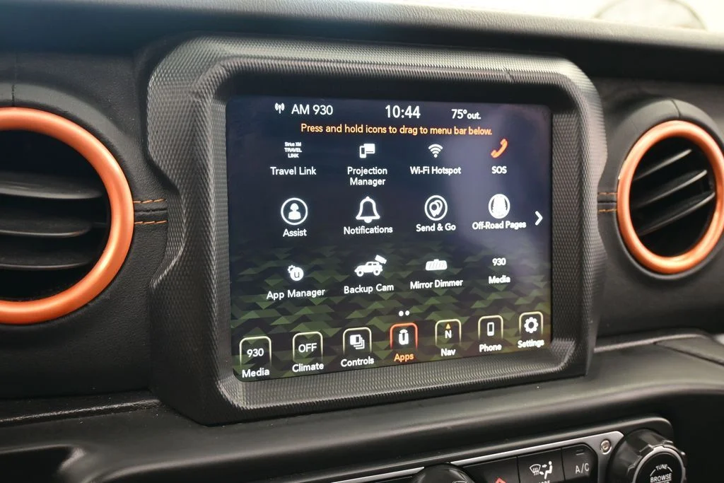 Used 2021 Billet Silver Metallic Clearcoat Jeep Unlimited Sahara High Altitude image 19