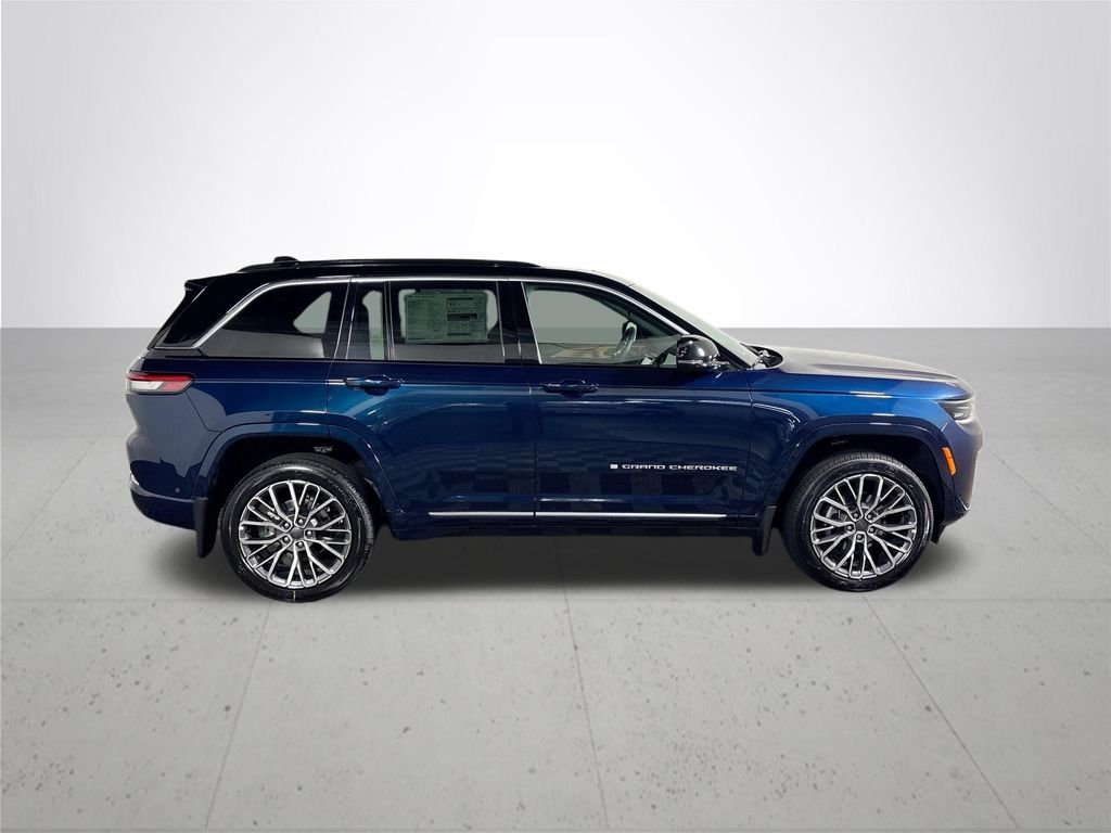 New 2026 Fathom Blue Pearl-Coat Exterior Paint Jeep Summit image 5