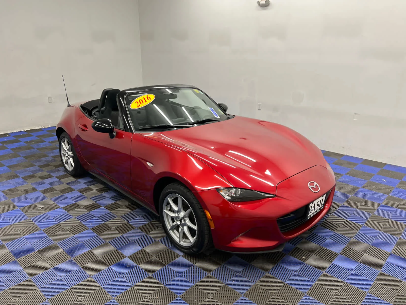 Used 2016 Soul Red Metallic Mazda Sport image 26