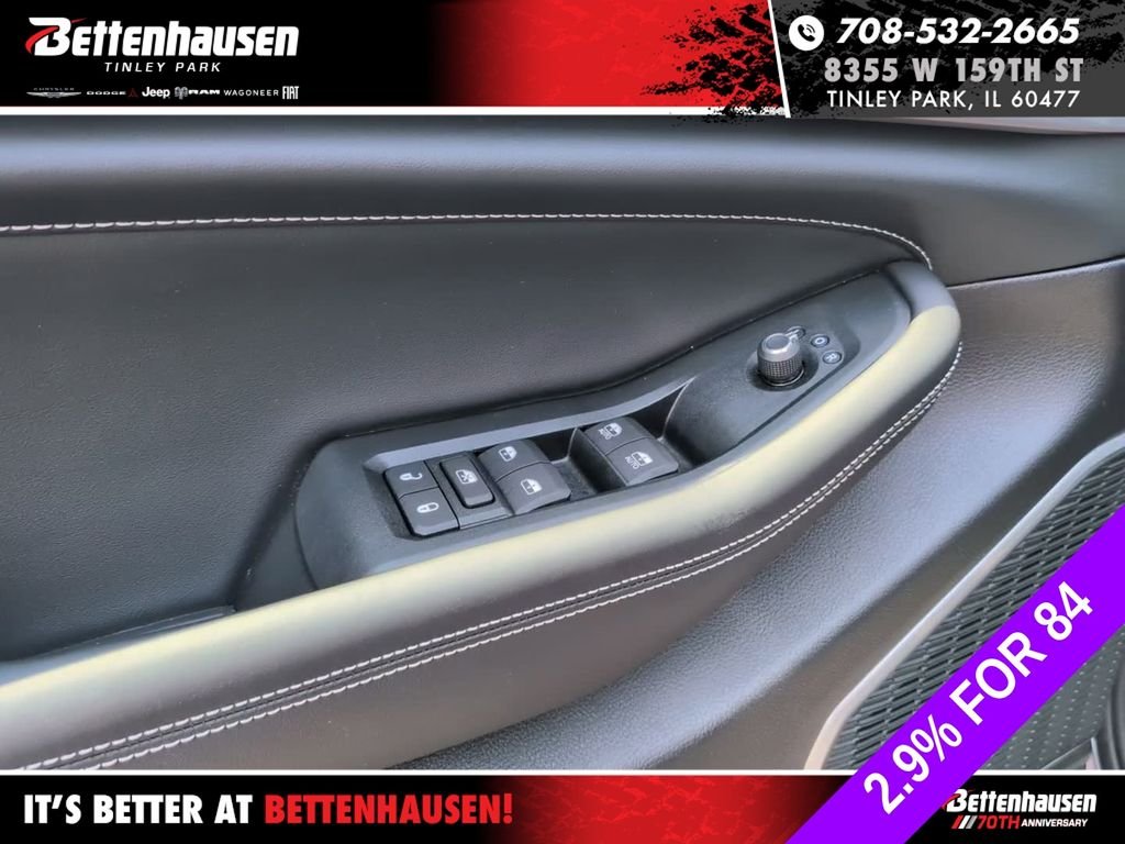 New 2026 Baltic Gray Metallic Clear-Coat Exterior Paint Jeep Limited Reserve image 15