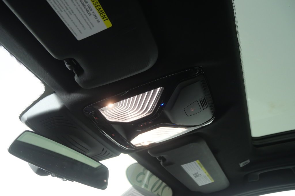 Used 2023 Gray Metallic BMW xDrive30i image 21