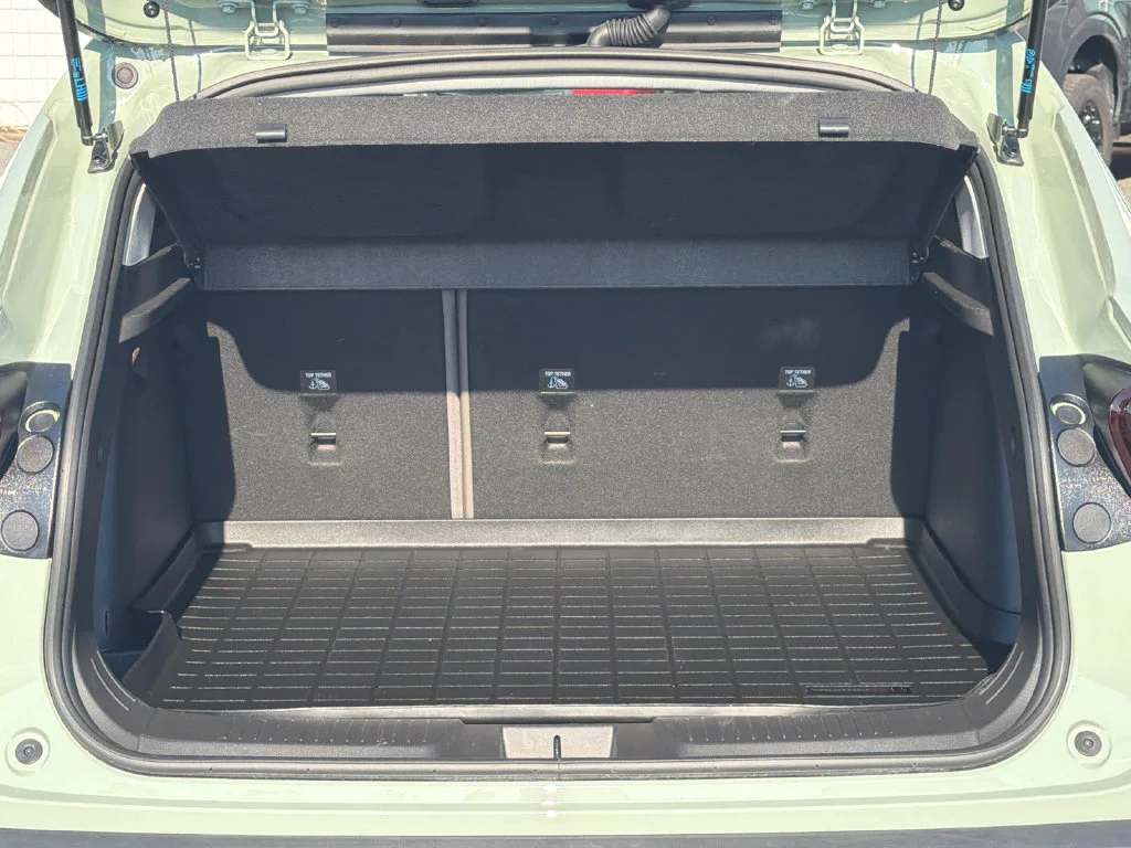 Used 2025 Green Chevrolet ACTIV image 18