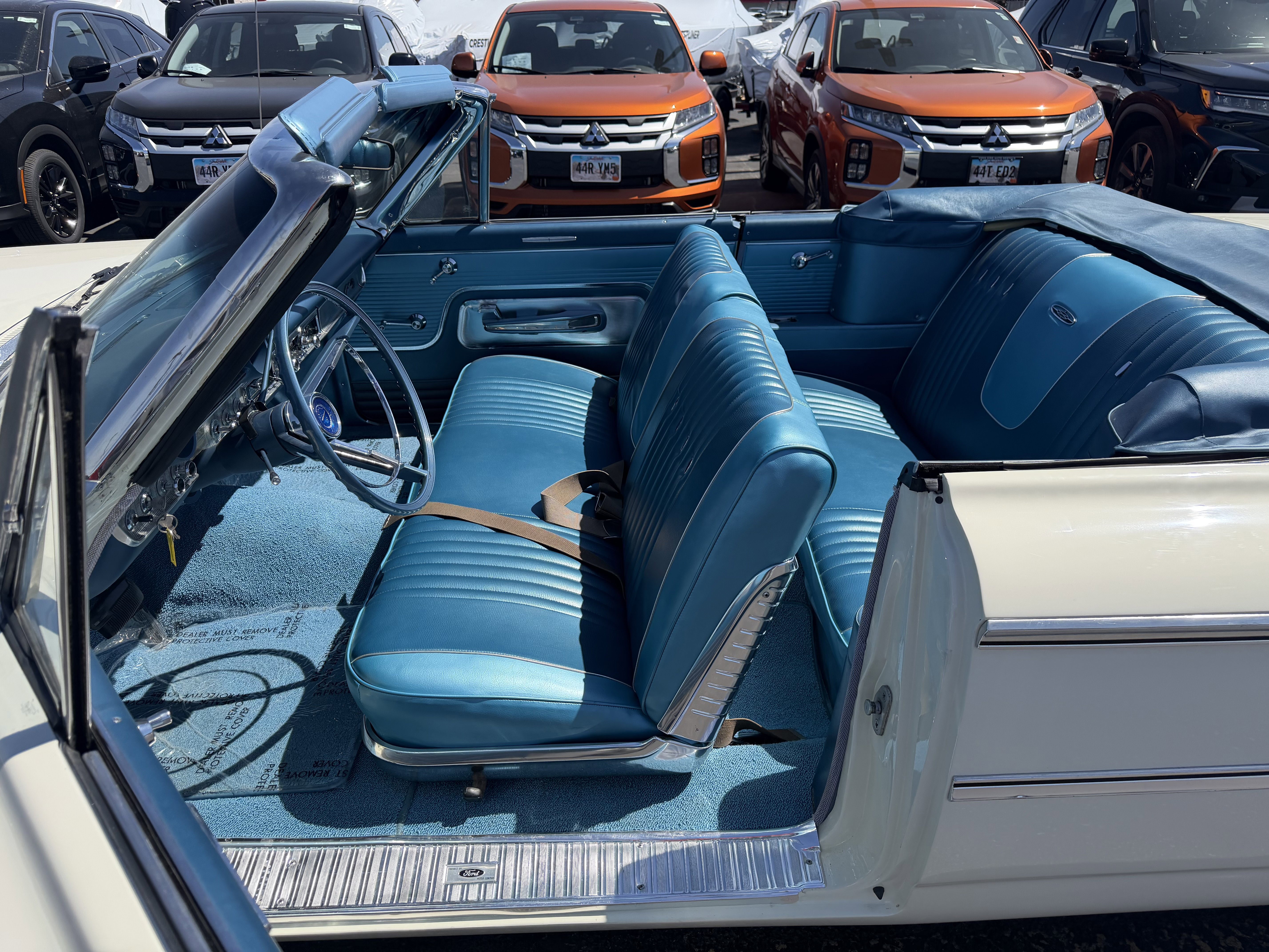 Used 1963 White Ford  image 11
