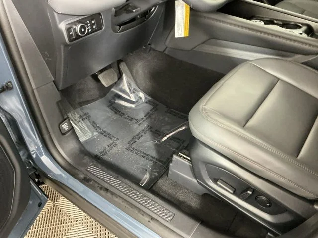 Used 2026 Vapor Blue Ford Active image 16