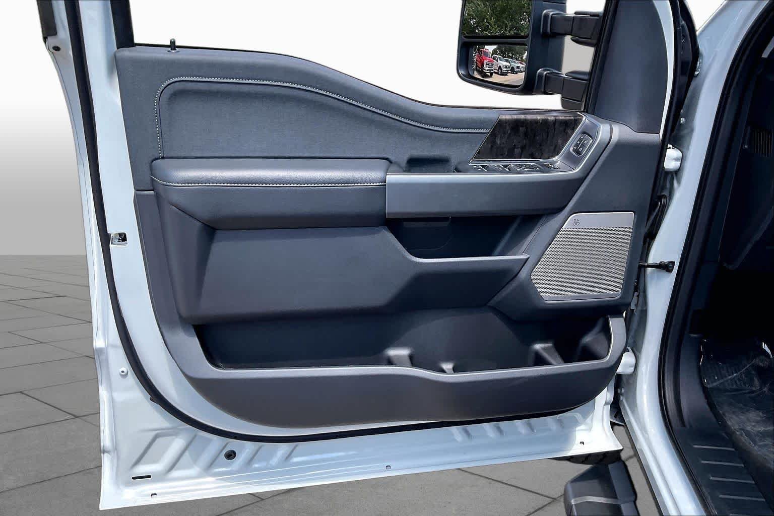 New 2026 Avalanche Ford LARIAT image 10