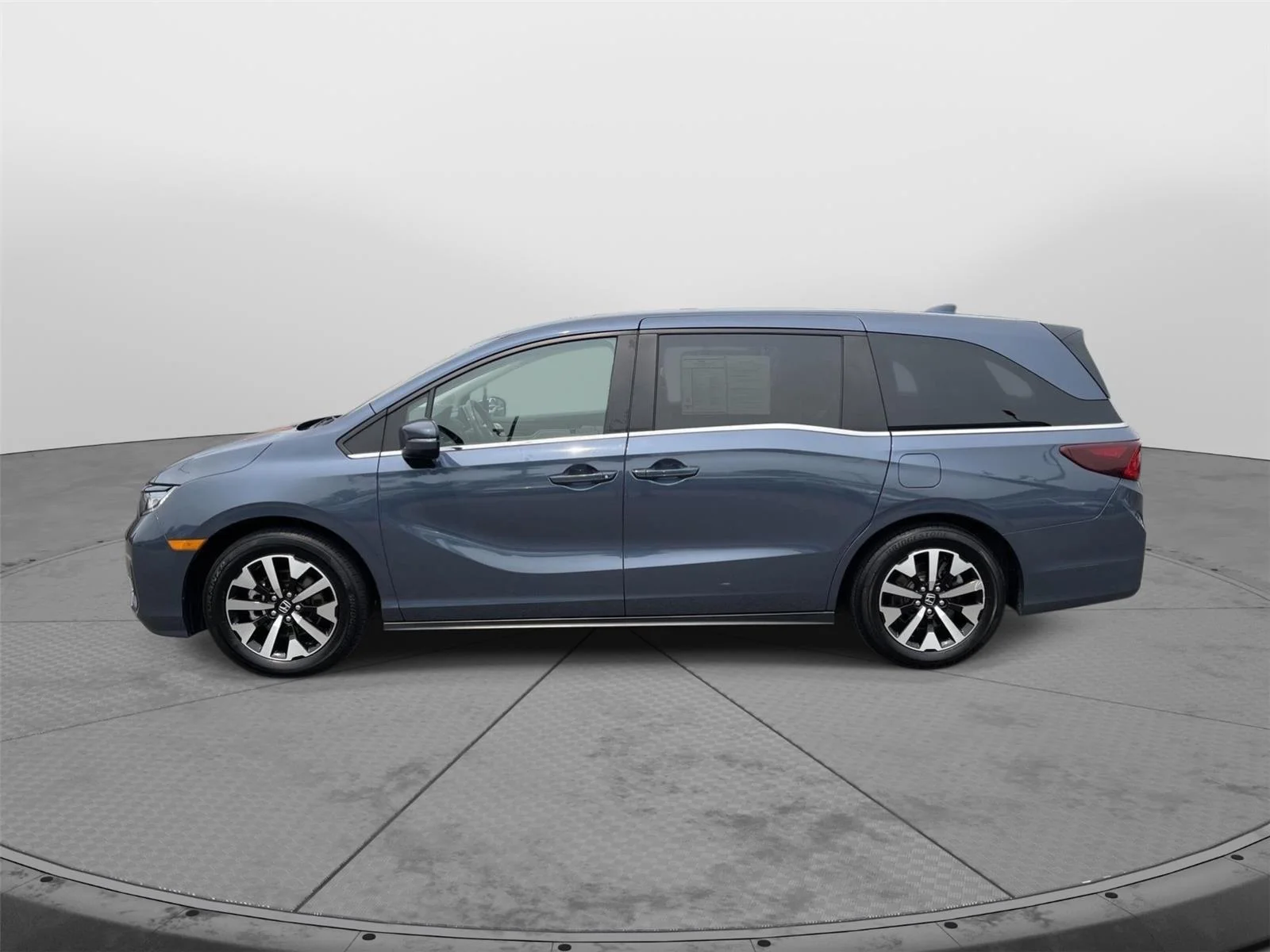 Used 2025 Smoke Blue Pearl Honda EX-L image 23
