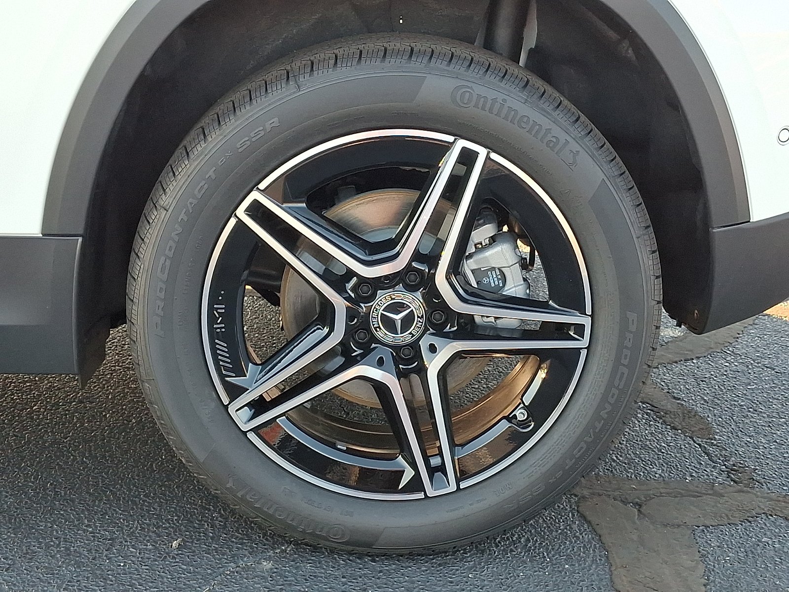 New 2026 Polar White Mercedes-Benz GLA 250 image 7