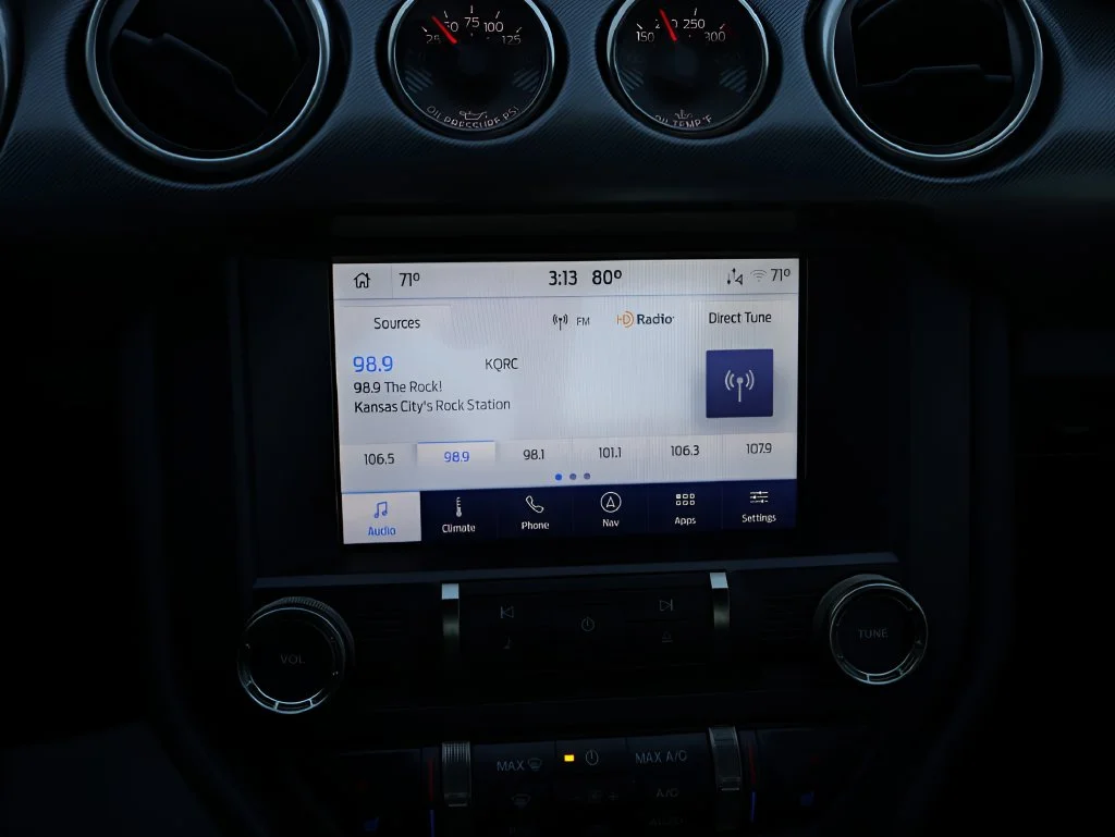 Used 2022 Grabber Blue Metallic Ford Shelby GT500 image 24