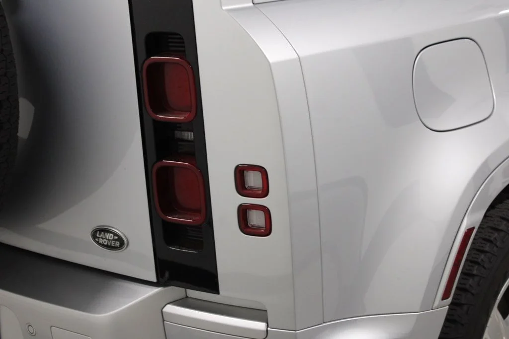 Used 2022 Silver Land Rover XS Edition image 56