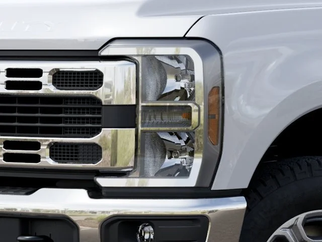 New 2027 White Ford XLT image 18