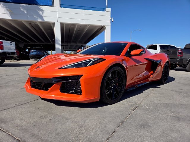 Used 2025 Sebring Orange Tintcoat Chevrolet 1LZ image 2