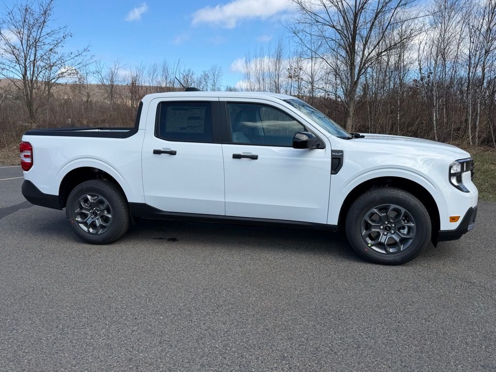 New 2026 Oxford White Ford XLT image 29