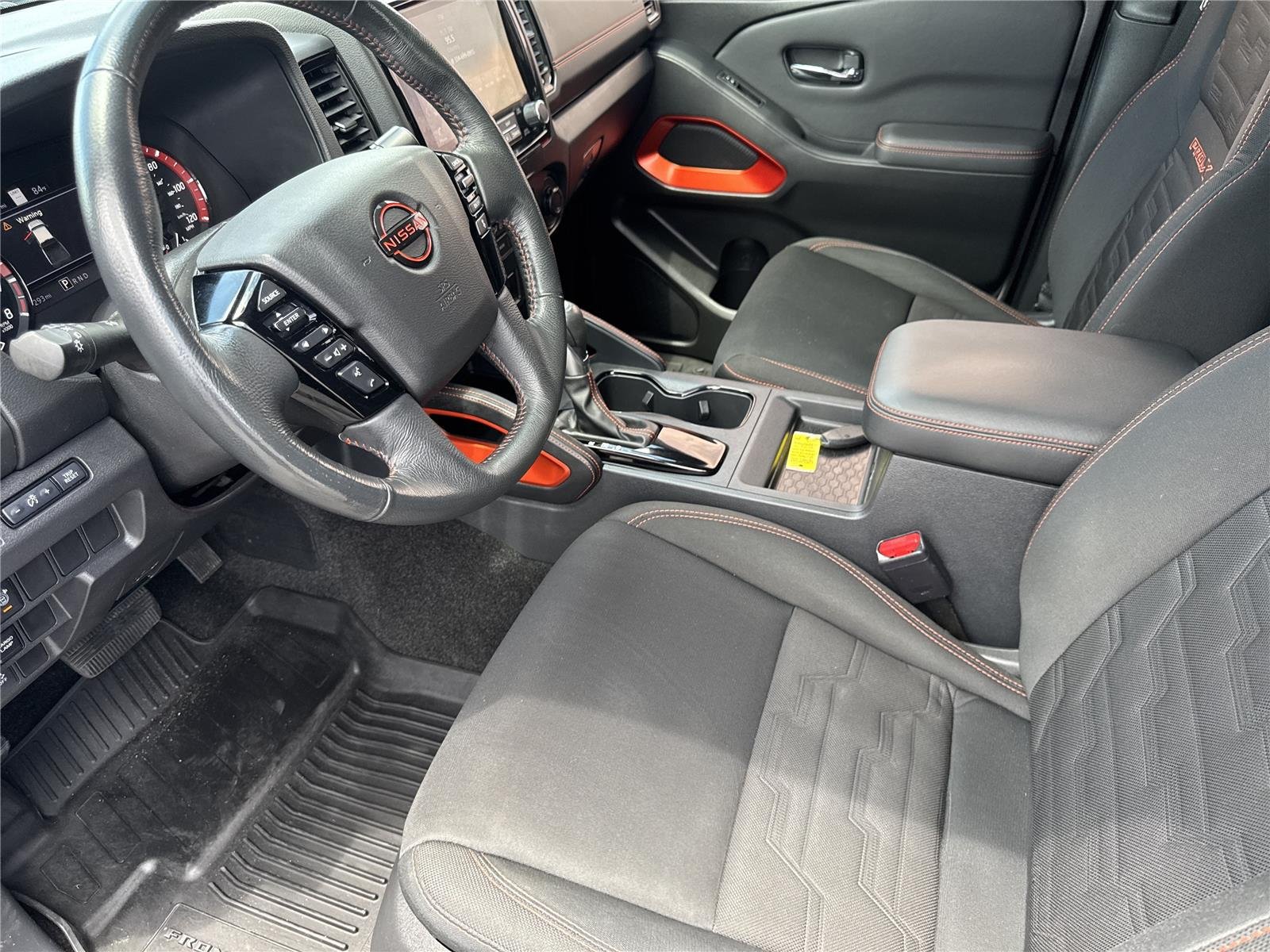Used 2022 Super Black Nissan PRO-X image 10