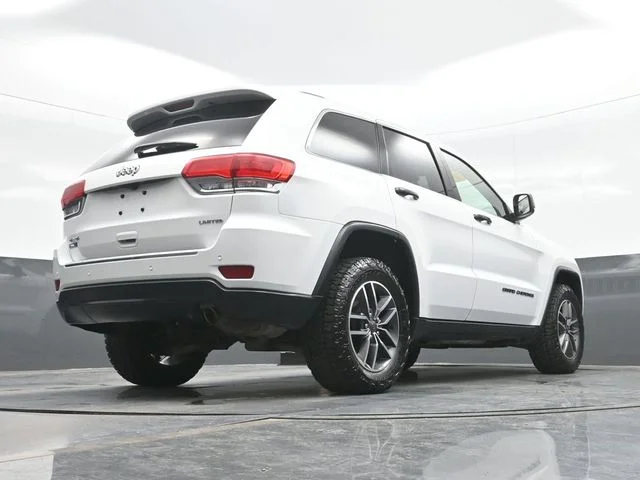 Used 2019 White Jeep Limited image 26