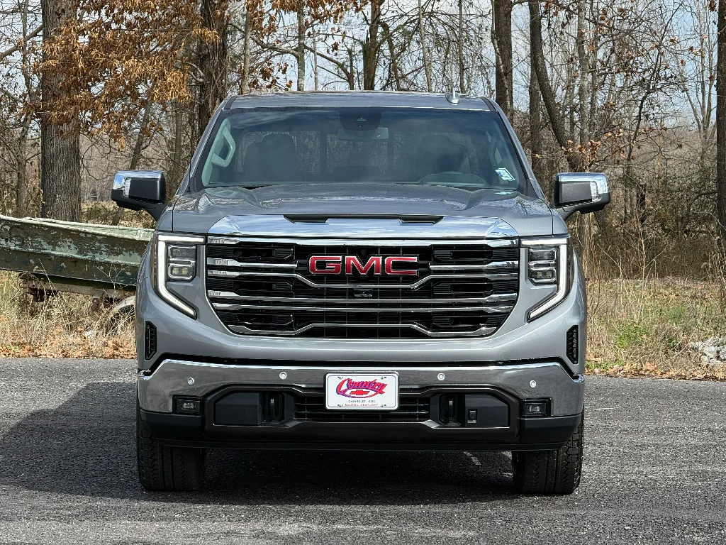 2026 GMC Sierra 1500 SLT - Photo 15