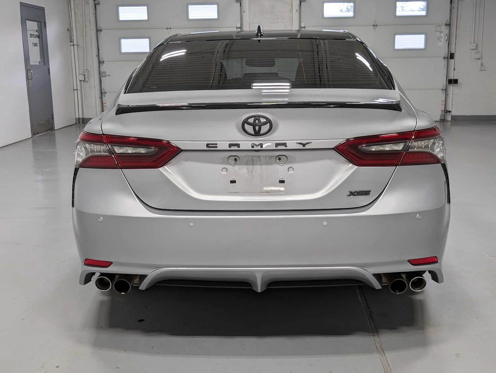 Used 2022 Midnight Black Metallic Toyota XSE image 9