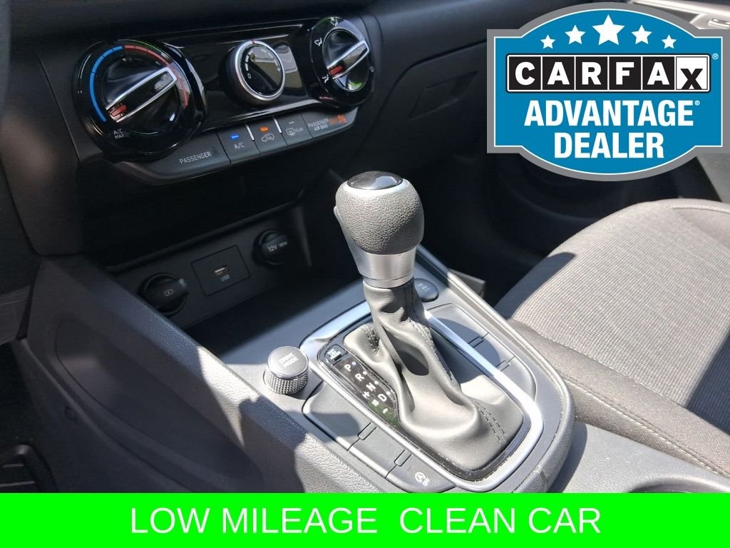 Used 2023 Gray Hyundai SEL image 19