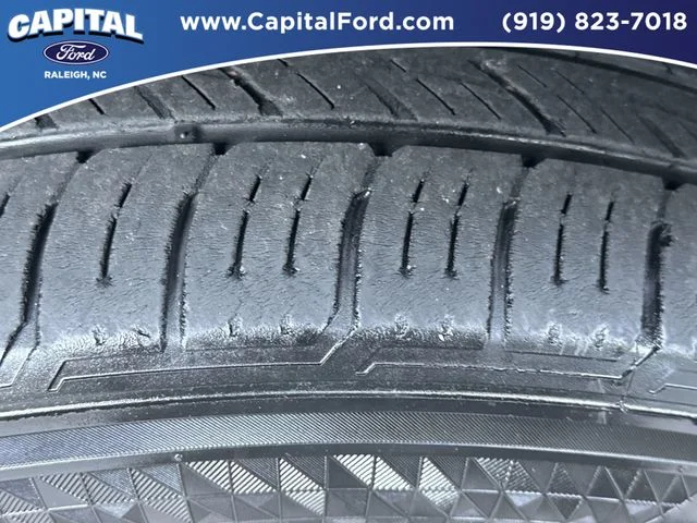 Used 2022 Gray Nissan SL image 14