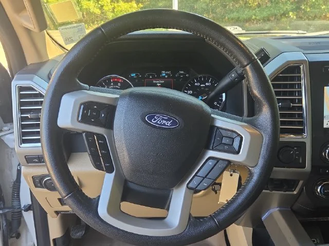 Used 2017 White Ford Lariat image 16