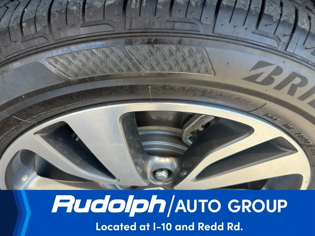 Used 2023 Silver Honda Touring image 31
