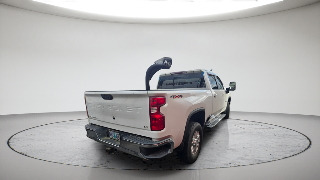 Used 2020 Summit White Chevrolet LT image 2