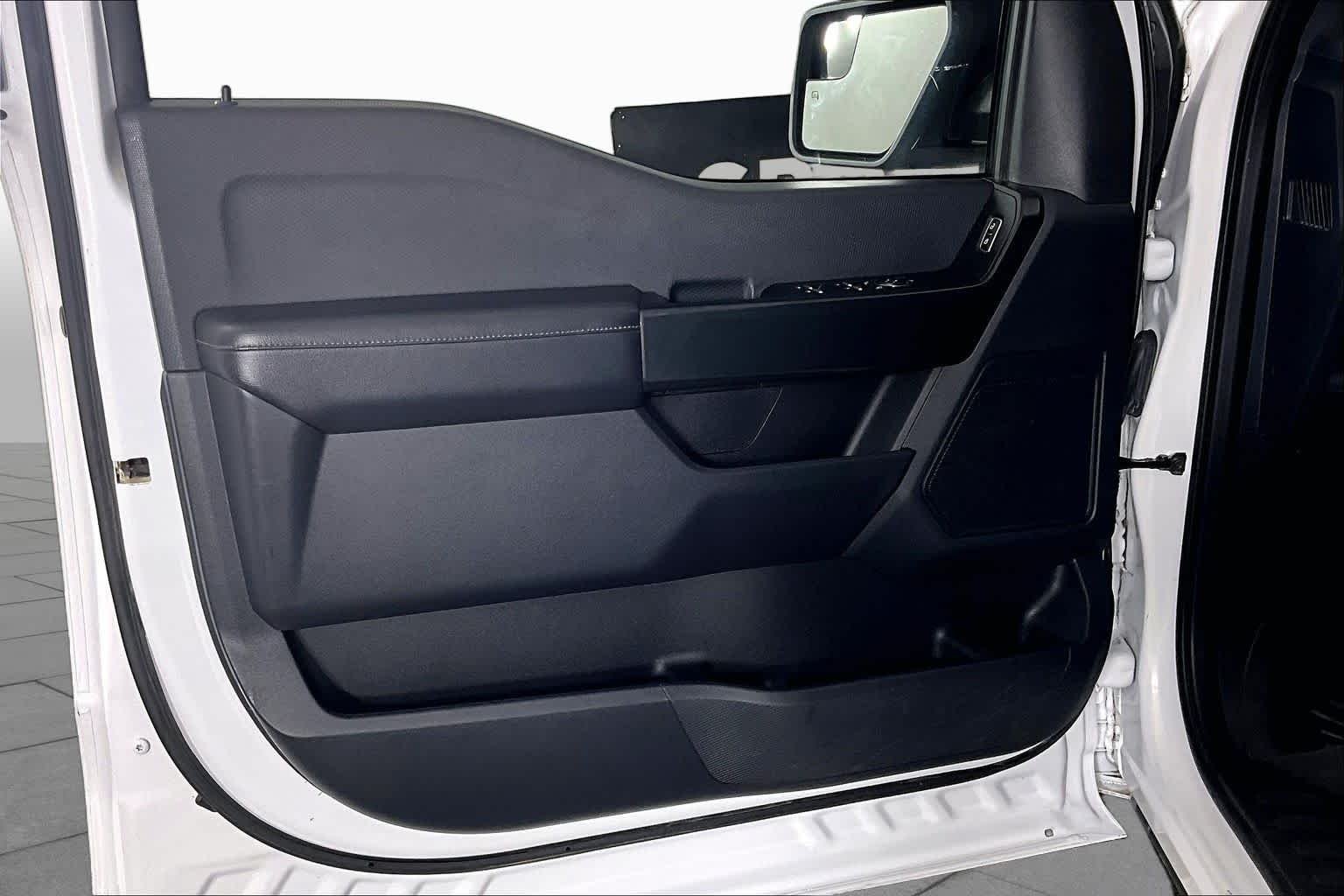 Used 2023 Oxford White Ford XL image 20