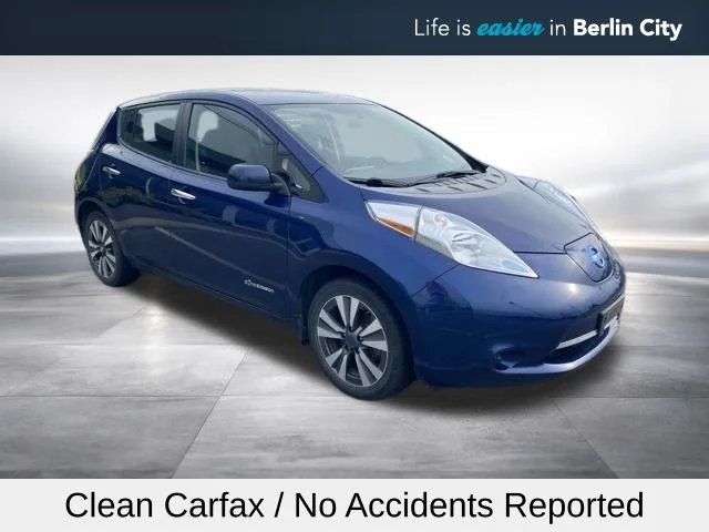 2017 Nissan Leaf SV's photo