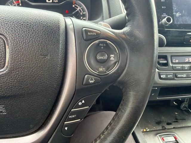 Used 2023  Honda RTL image 18