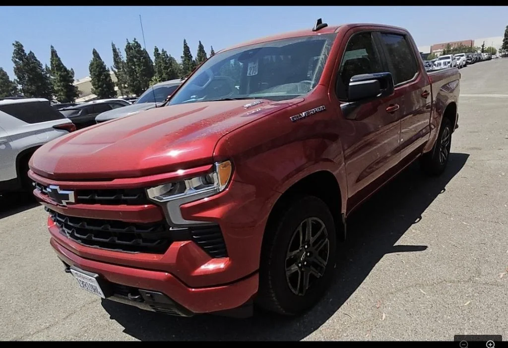 Used 2025 Red Chevrolet RST image 1