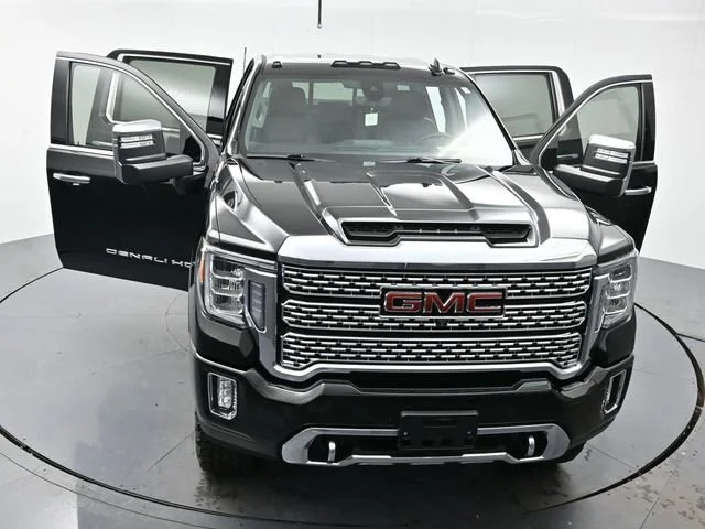 Used 2023 Onyx Black GMC Denali image 43